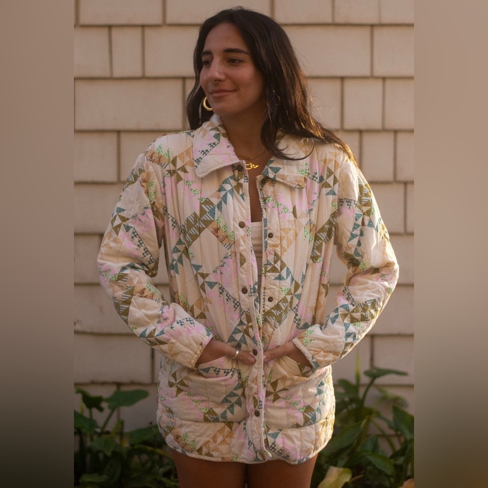 Cozy Cream And Pink Patchwork Quilted Cotton Jack… - image 1